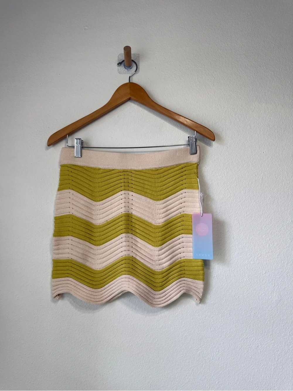 AZURA Wavy Stripe Knit Two Piece Set Top & Skirt Size Large NWT